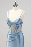 Vestido de fiesta sirena gris azul corsé con cuentas y abertura