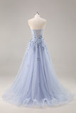 Vestido de fiesta largo con abertura y corsé de tul con lentejuelas sin tirantes azules