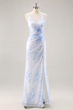 Vestido largo de dama de honor de gasa fruncida floral azul con abertura