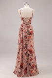 Vestido largo de dama de honor con corsé floral fruncido de rosa empolvado con abertura