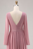 Vestido de dama de honor con cuello en V y manga larga de color rosa empolvado simple con abertura