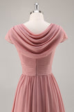 Vestido largo de dama de honor de gasa fruncida con escote en V rosa empolvado con drapeado
