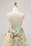 Vestido de regreso a casa con corsé sin tirantes verde floral