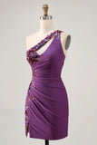 Vestido de regreso a casa ajustado de un hombro morado oscuro con apliques