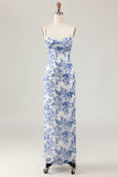 Vestido largo de invitada de boda con flores blancas y azules estampadas