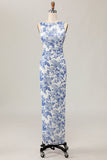 Vestido largo de invitada de boda blanco azul con estampado floral