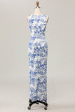 Vestido largo de invitada de boda blanco azul con estampado floral