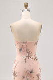 Vestido de dama de honor sin tirantes floral de rubor con abertura