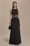 Vestido formal de crepé con cuello barco negro en línea A