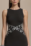 Vestido formal de crepé con cuello barco negro en línea A
