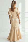 Vestido Formal Largo de Satén de Sirena Champagne con Mangas Cortas