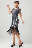 Vestido ajustado de la década de 1920 con cuello en V de lentejuelas plateadas negras y borlas