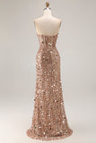 Vestido largo de graduación rosa brillante, sin tirantes y lentejuelas, con abertura