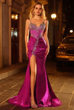 Corsé de Sirena morado oscuro con cuentas y vestido largo de graduación con abertura