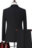 Trajes de 3 piezas con solapa con muescas y botonadura singel negra