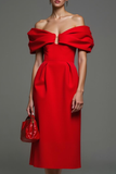 Vestido formal midi con hombros descubiertos y vaina roja