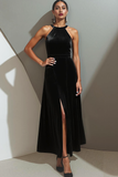 Vestido formal halter de terciopelo negro con abertura