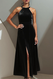 Vestido formal halter de terciopelo negro con abertura