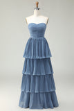Vestido de dama de honor largo plisado en capas azul polvoriento sin tirantes
