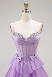 Vestido largo de fiesta con volantes y volantes en capas con corsé morado en forma de línea A con cordones en la espalda