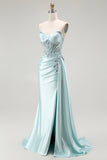 Vestido largo de fiesta con cuentas de corsé sin tirantes de sirena verde claro con serpentina