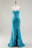 Vestido de fiesta azul con corsé sin tirantes de sirena con abertura de volantes