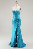 Vestido de fiesta azul con corsé sin tirantes de sirena con abertura de volantes
