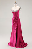 Vestido largo de fiesta plisado con cuentas de sirena fucsia brillante con abertura