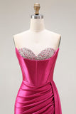 Vestido largo de fiesta plisado con cuentas de sirena fucsia brillante con abertura