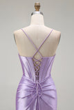 Vestido largo de fiesta con corsé de tirantes finos de sirena morada con cuentas y abertura