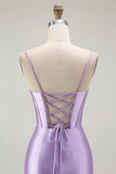 Vestido largo de fiesta con corsé de sirena morado fruncido y abertura con volantes