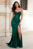 Vestido de fiesta largo de satén con apliques de sirena verde oscuro con abertura