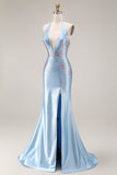 Vestido largo de sirena de satén azul claro con cuentas y cuello en V con abertura y brillante