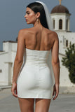 Vestido de novia corto de corte bodycon tirantes y fruncido