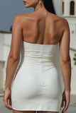 Vestido de novia corto de corte bodycon tirantes y fruncido