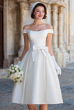Corsé blanco de hombros descubiertos Un vestido de novia Midi de línea con lazos