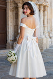 Corsé blanco de hombros descubiertos Un vestido de novia Midi de línea con lazos