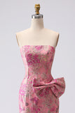 Vestido largo de graduación Jacquard sin tirantes con lazo sirena fucsia y abertura
