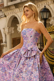 Vestido largo de graduación de brocado de satén jacquard lila sin tirantes en línea A con lazo