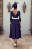 Vestido de madre de la novia midi de escote en V azul marino con apliques