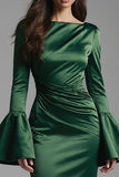 Vestido formal largo de satén de satén verde oscuro con escote de bateau