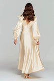 Vestido formal largo de satén champán Línea A