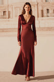 Vestido formal largo de sirena de satén burdeos con escote en V