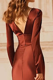 Vestido formal largo de sirena de satén burdeos con escote en V