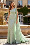 Vestido largo floral verde salvia de un solo hombro con capa