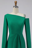 Vestido formal largo asimétrico de sirena verde brillante con serpentina lateral