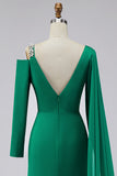 Vestido formal largo asimétrico de sirena verde brillante con serpentina lateral
