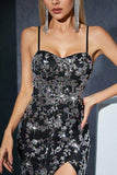 Vestido largo de noche Strpas de espagueti plateado y negro brillante con abertura