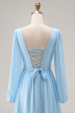 Vestido de invitado de boda azul celeste, escote en V y manga larga y rastro, con abertura