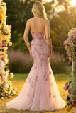 Vestido largo de graduación bordado de sirena Sweetheart Blush con bufanda en el cuello